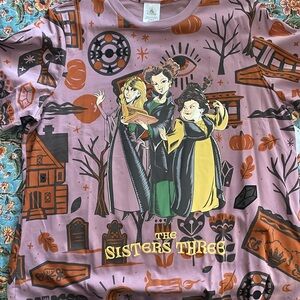 NWT Disney Hocus Pocus “Sisters Three” T-Shirt - Sz M